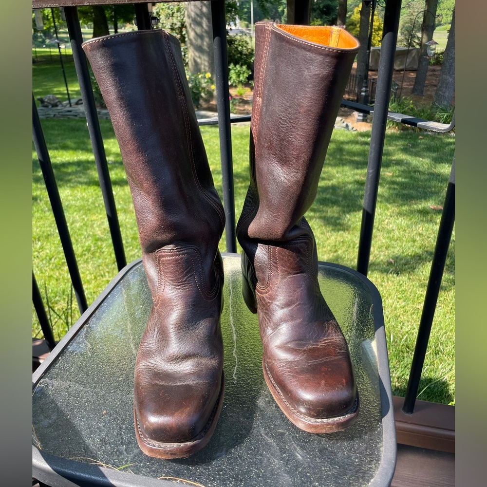 Women’s Frye Campus riding boots. Size 10.